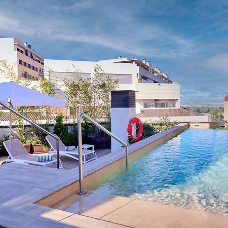Apartamentos Luna Suites グラナダ エクステリア 写真
