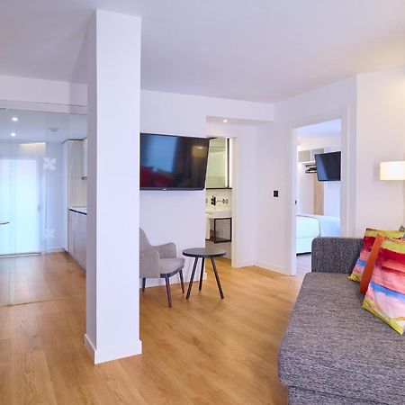 Apartamentos Luna Suites グラナダ エクステリア 写真