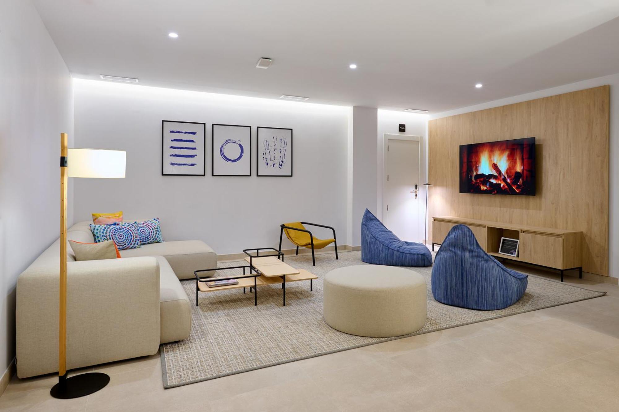 Apartamentos Luna Suites グラナダ エクステリア 写真