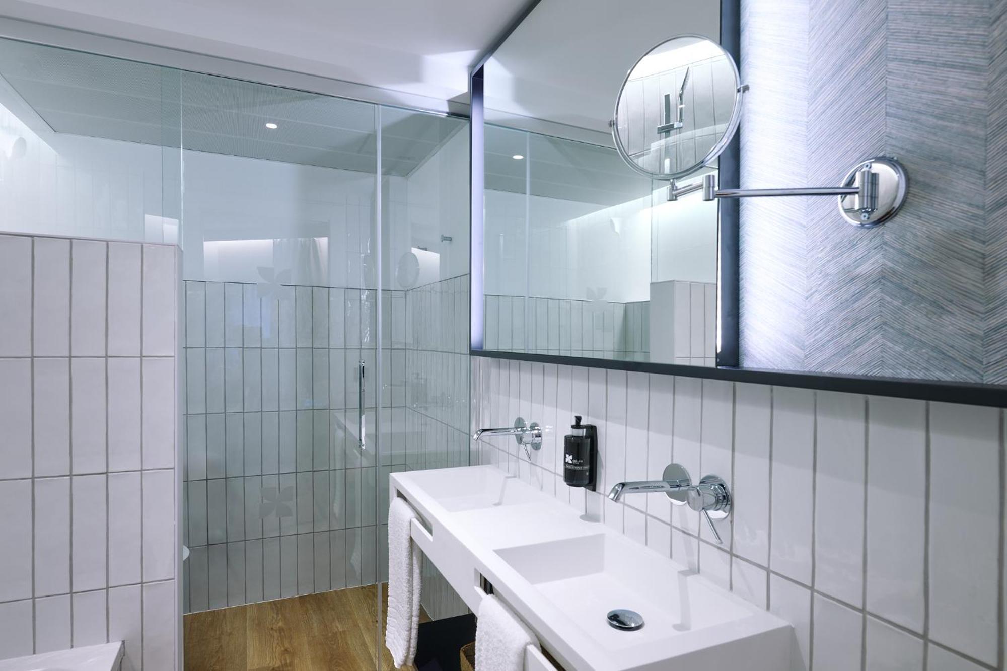 Apartamentos Luna Suites グラナダ エクステリア 写真
